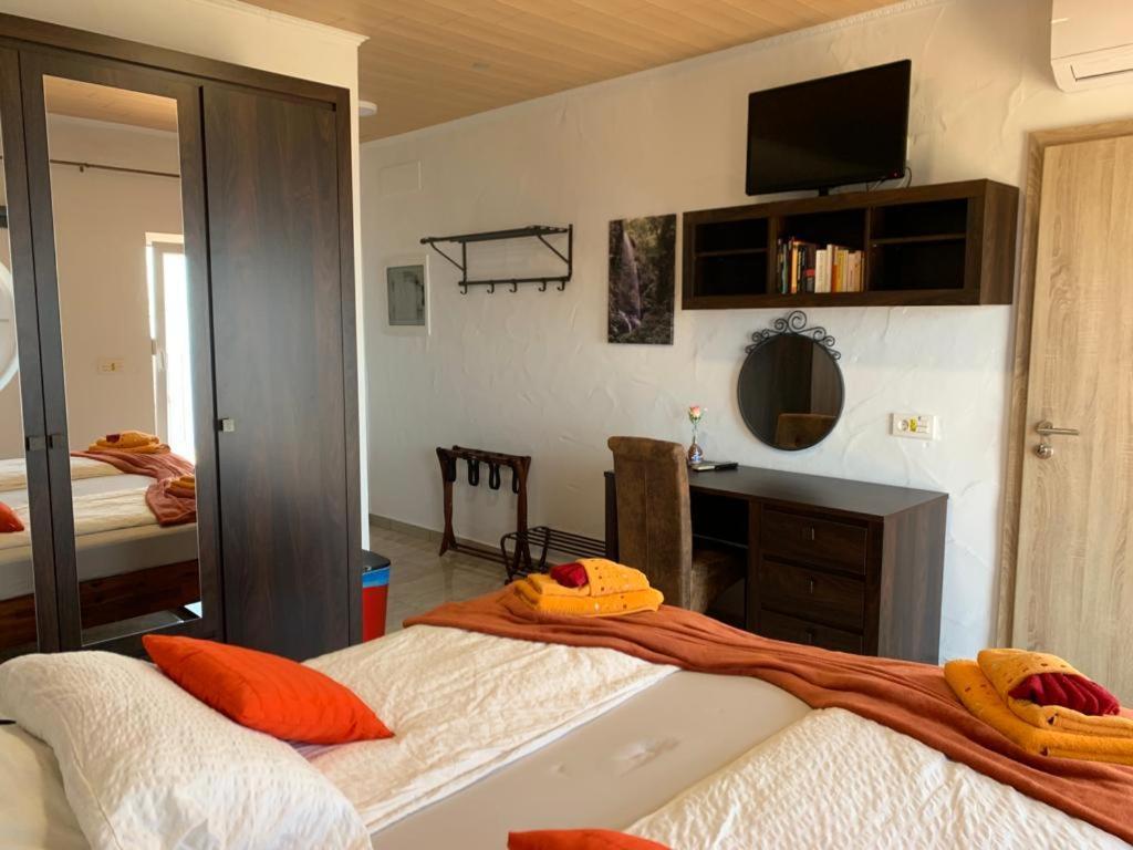 Guest house Hrlos Piratas - Ferien Haus La Palma - Good Wlan !!